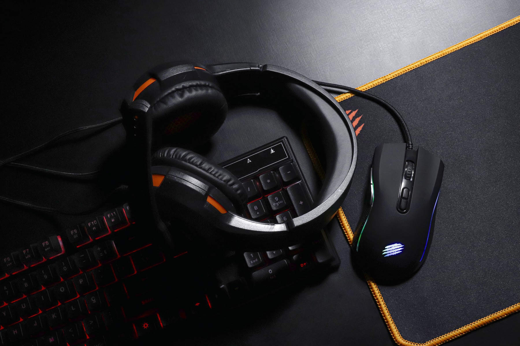 OEX Game lança combo de periféricos gamer Pizza Fria