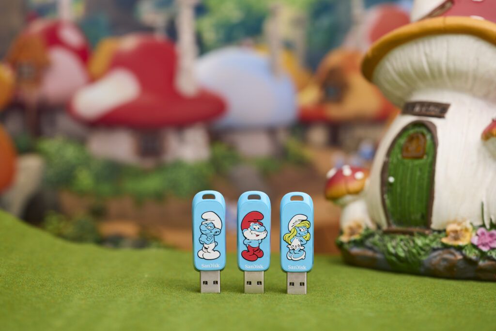 Smurfs USB Flash Drives